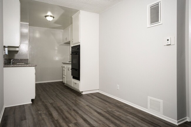 Building Photo - The Sherwood