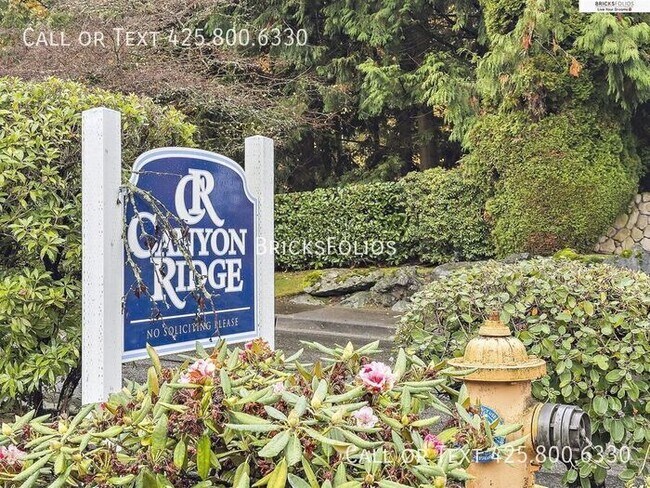 Building Photo - Your Dream Condo in Bothell: Designer Details and Tranquil Views!