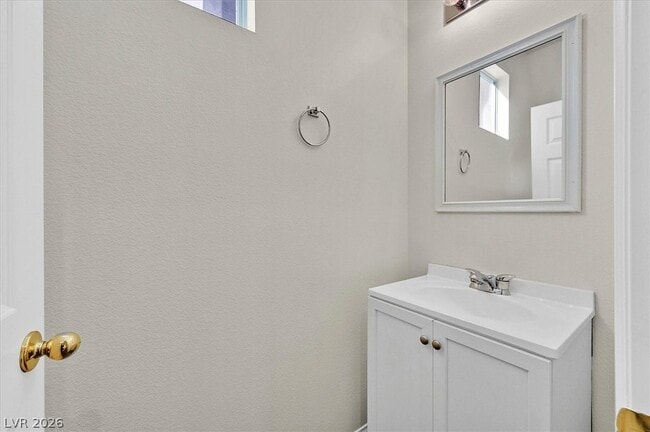 Building Photo - 7565 Grassy Bank St