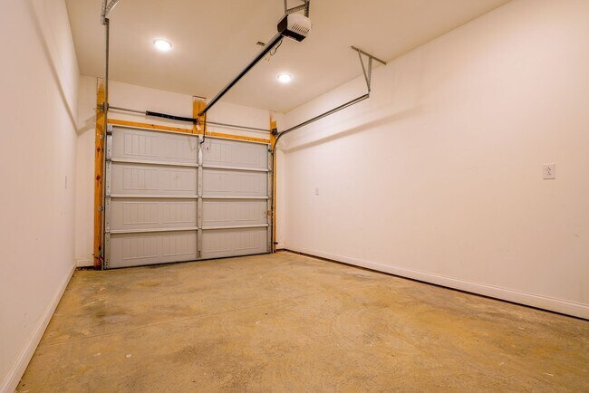 Building Photo - 312/314 Prescott Lane