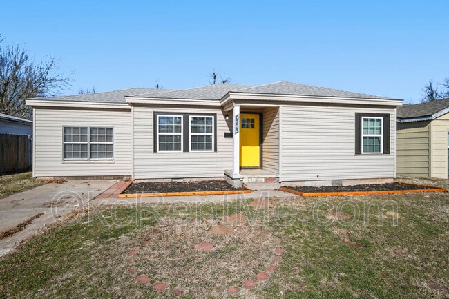 Building Photo - 6703 NW 25th St