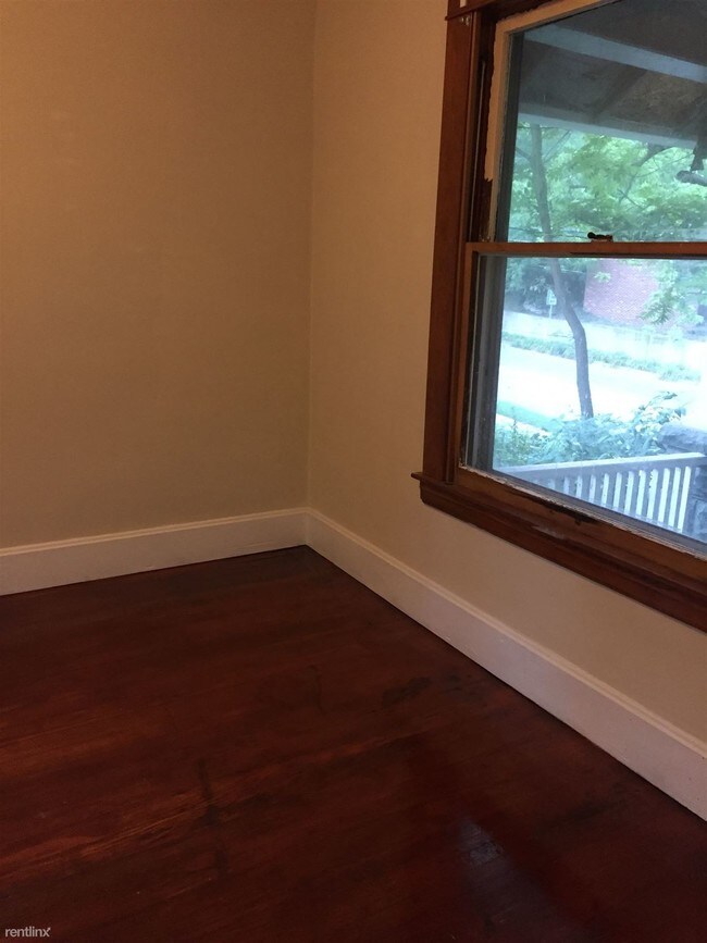 Building Photo - 4 br, 2 bath House - 1139 W Lovell St