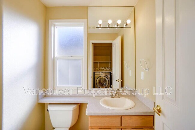 Building Photo - 2515 SE 173rd Pl