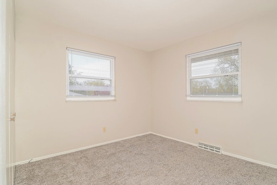 Building Photo - 2544 Netherton Dr