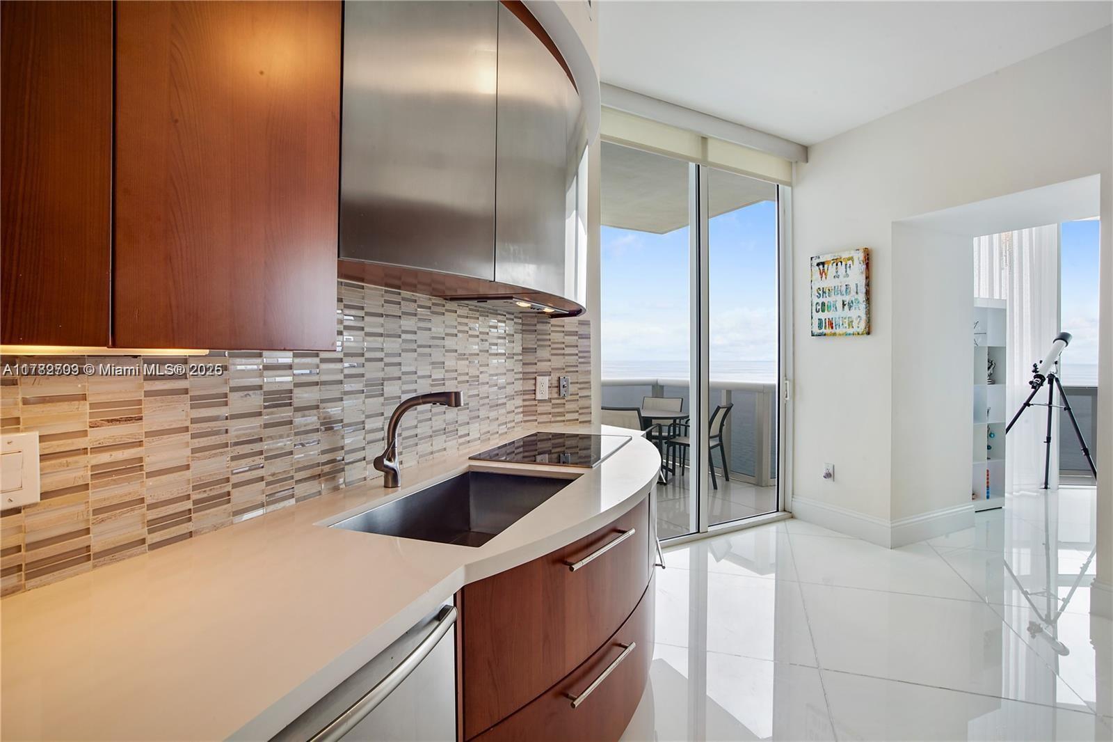 Building Photo - 18101 Collins Ave