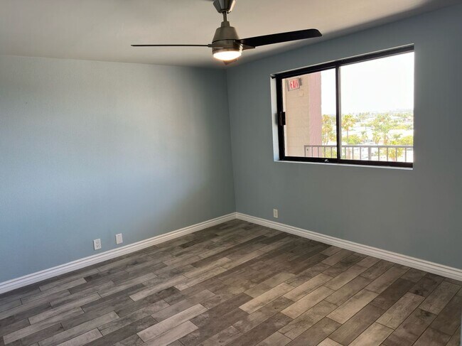 Building Photo - 1750 E Ocean Blvd
