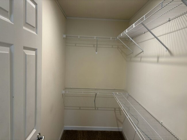Building Photo - 25621 Shoal Creek Dr
