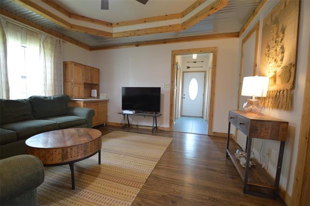 Building Photo - 261 Red Rd