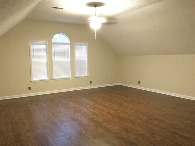 Building Photo - 3320 Milbridge Dr