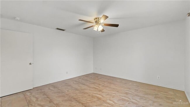 Building Photo - 3305 Jay Ave