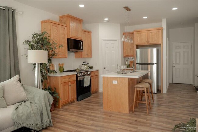 Building Photo - 32 San Andres