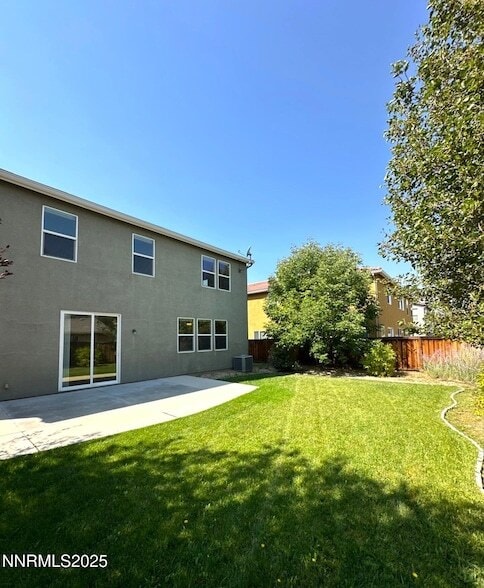 Building Photo - 545 Terracina Way