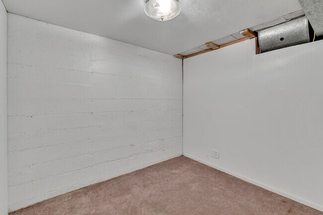 Building Photo - Charming 3 Bedroom Home in Bremerton
