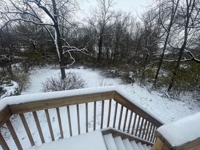 Building Photo - 8224 W Main St