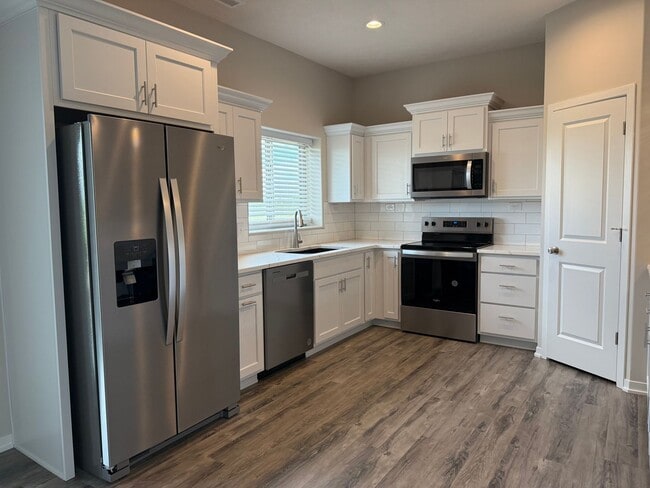 Primary Photo - Brand New 2-story 3 bedroom/2.5 bath townh...