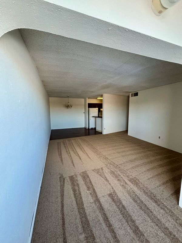 Building Photo - 1400 Millersport Hwy