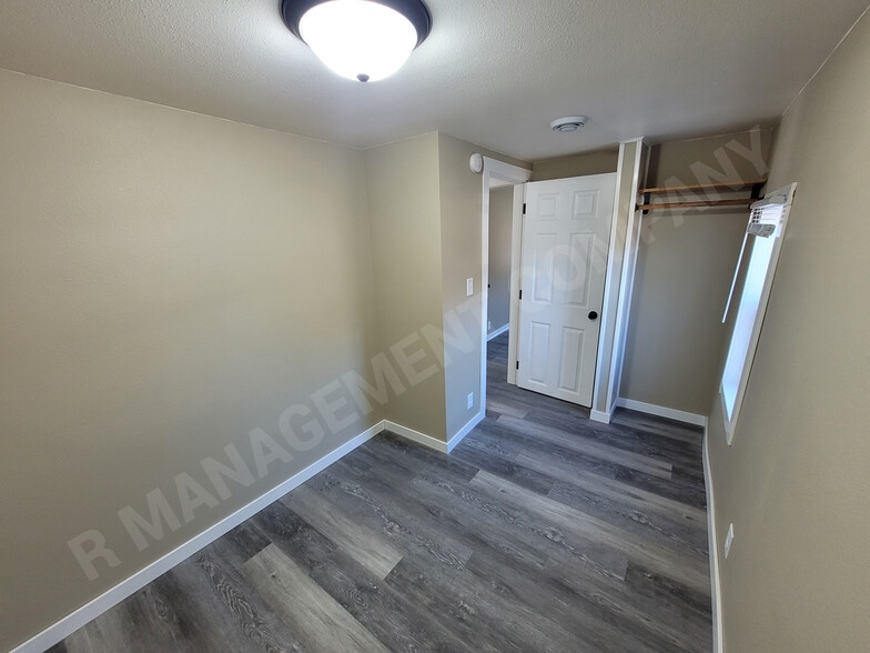 Building Photo - 4009 N 6th St