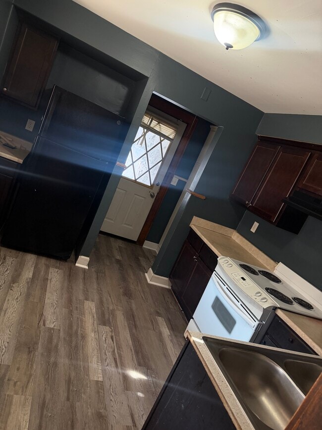 Building Photo - 3201 N Humboldt Ave