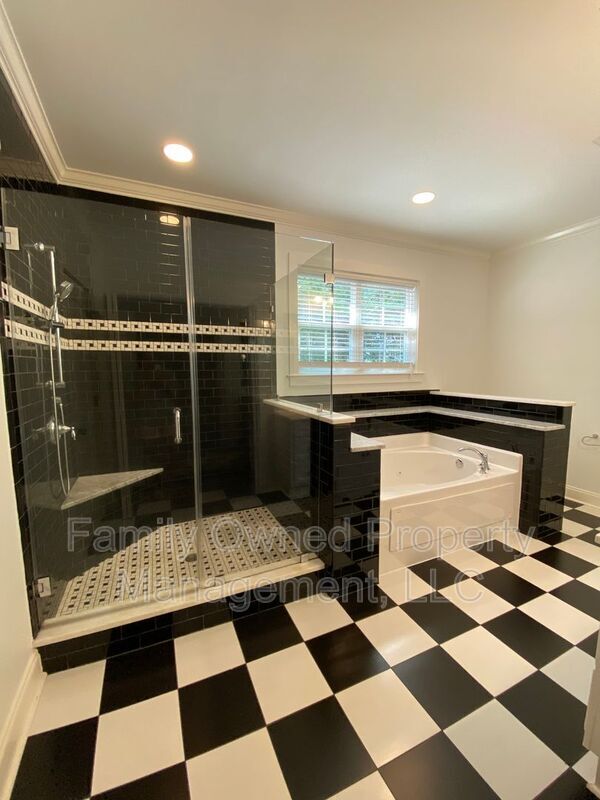 Building Photo - 202 Ibis Dr