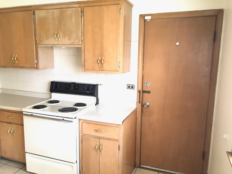 Building Photo - 10350 Milford St