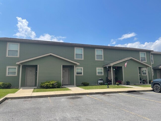 Building Photo - 301 Alexandria Dr