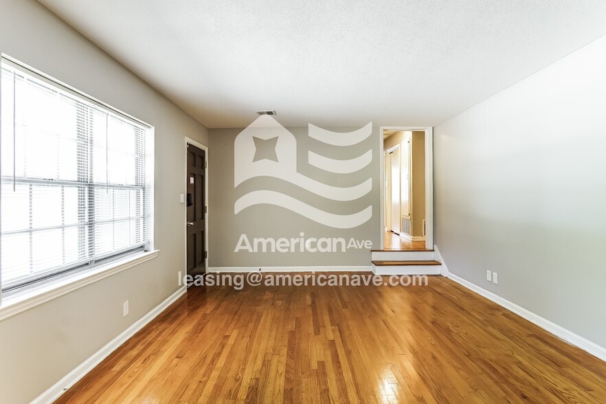 Building Photo - 610 Sir Michael Dr