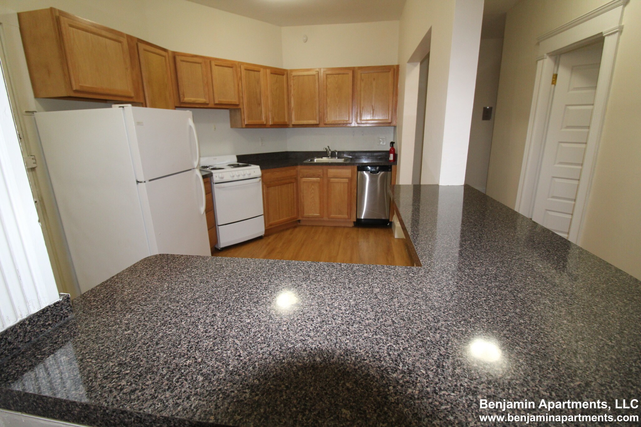Building Photo - 1589 Beacon St