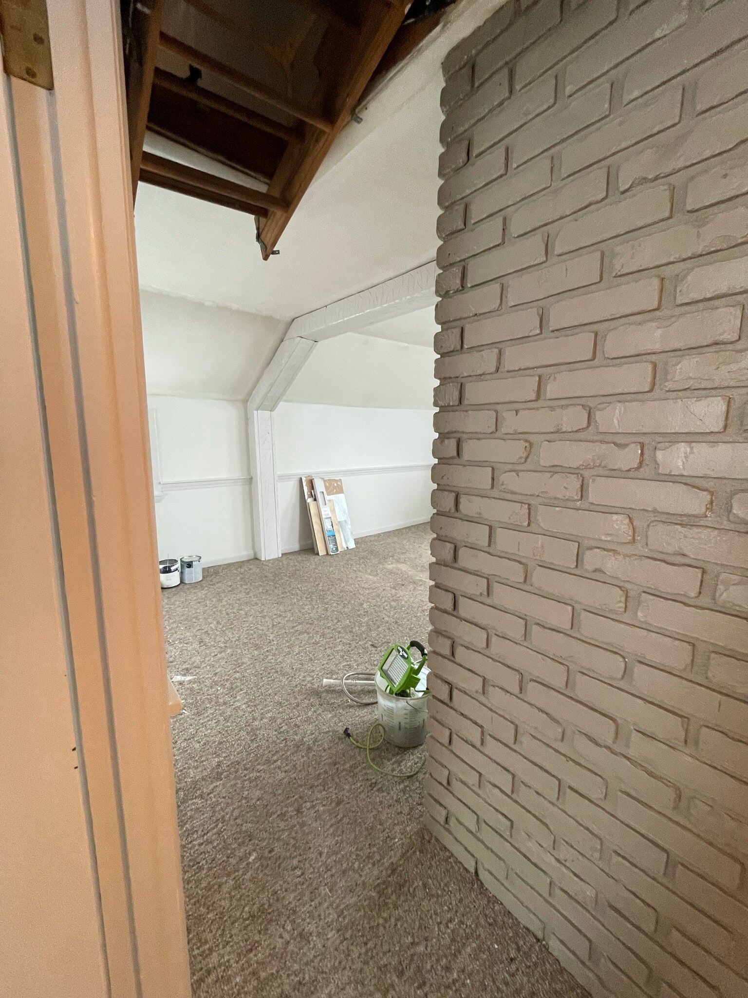 From BR towards LR - 29 Center St