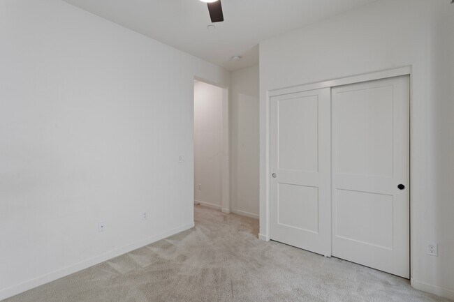 Building Photo - 839 Cranberry Way