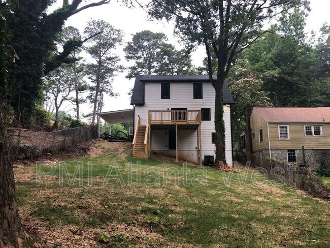 Building Photo - 874 Rochelle Dr SW