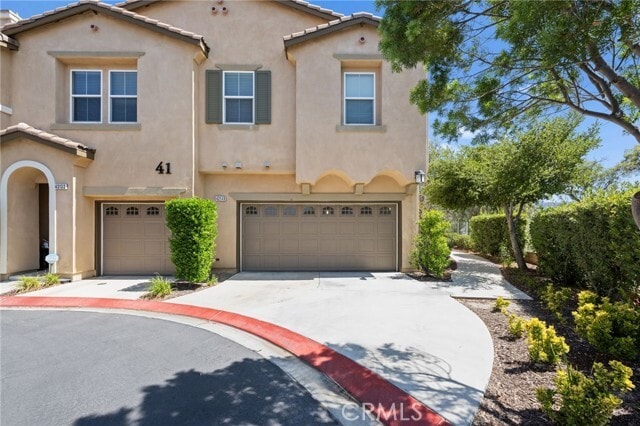 Building Photo - 43148 Avenida Cielo