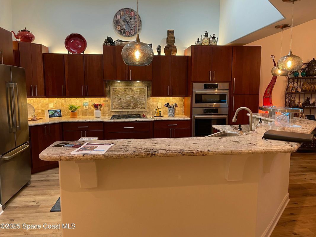 Building Photo - 12 Marina Isles Blvd