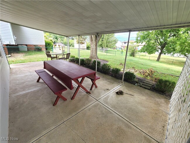 Building Photo - 2908 Bowmen Ln