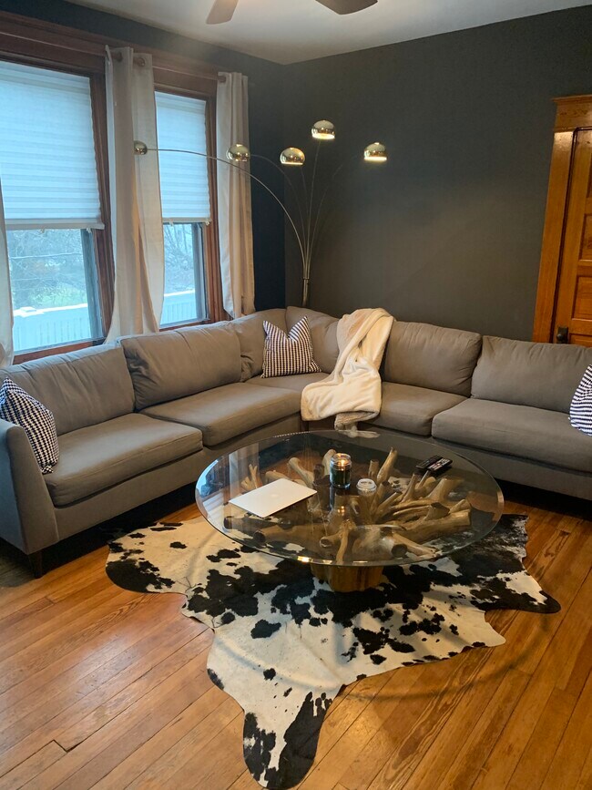 Building Photo - 1707 Bruce Ave