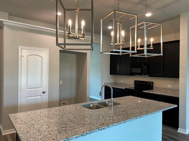 Building Photo - 7722 Merry Oaks Cv