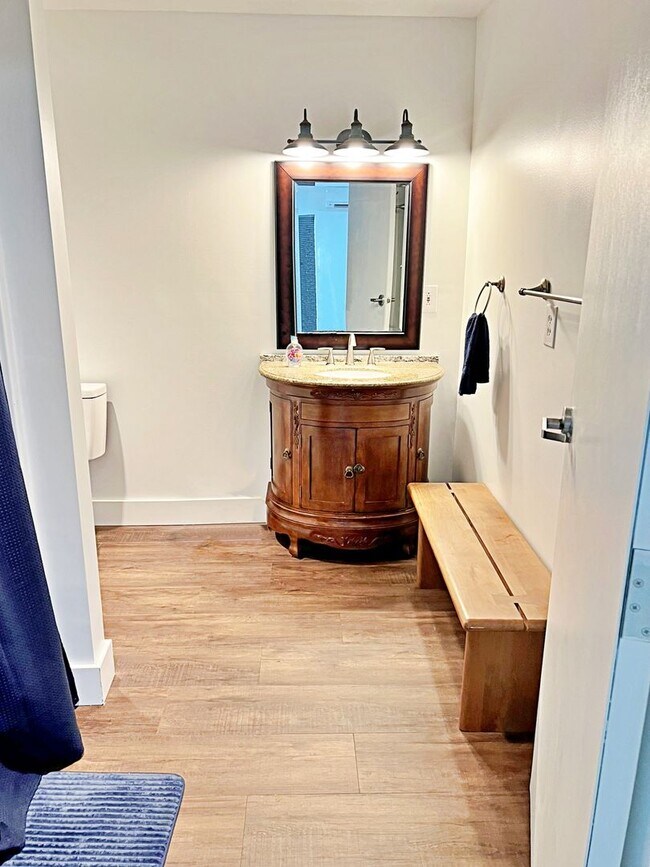 Building Photo - Furnished 1BR Apartment in Industrial Area | Easy I-64 Access | Truck Parking Available