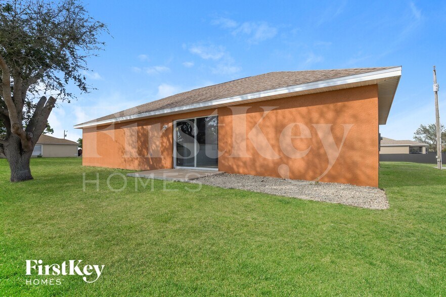 Building Photo - 1810 NW 21st Terrace