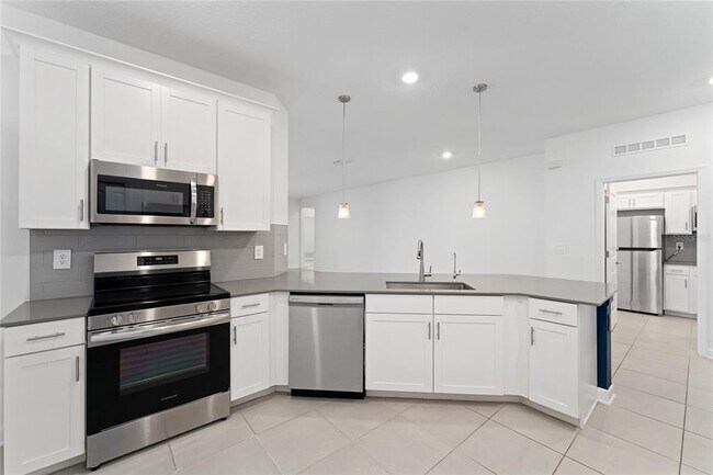 Building Photo - 4751 Waltham Forest Dr