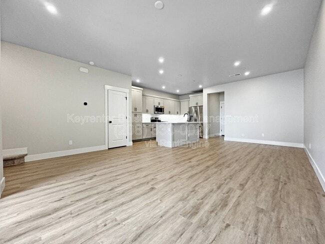 Building Photo - 160 S Koyukuk Ave