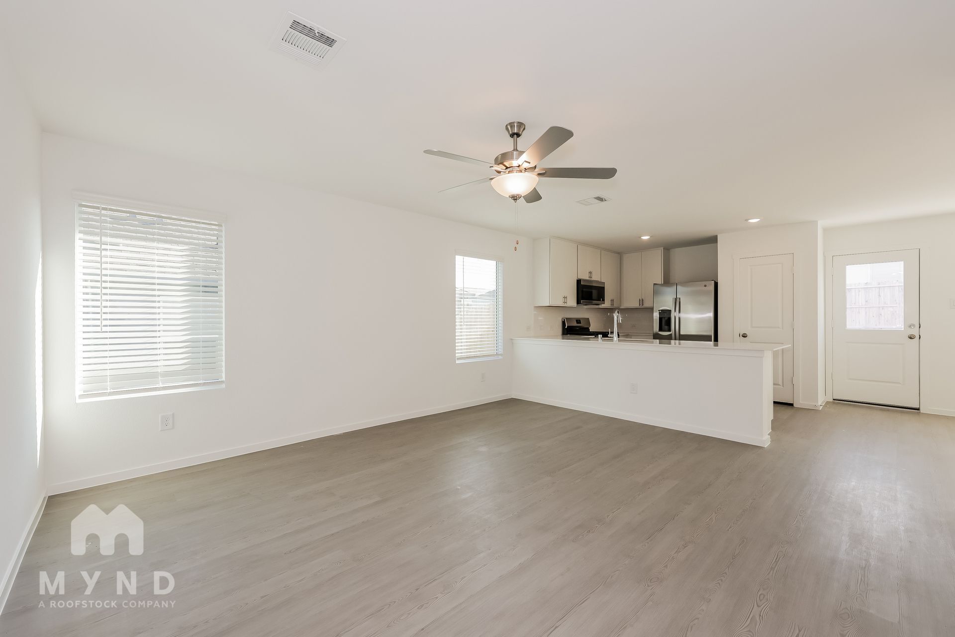 Building Photo - 2712 River Knl Ln