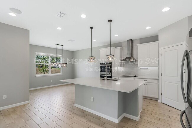 Building Photo - 30053 Island Club Dr