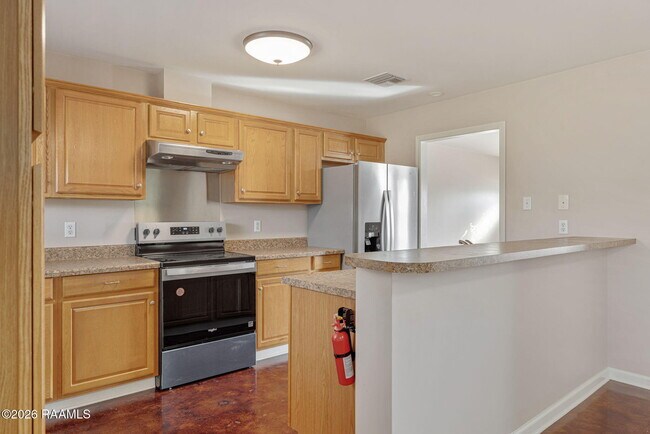 Building Photo - 1026 Carmen Dr