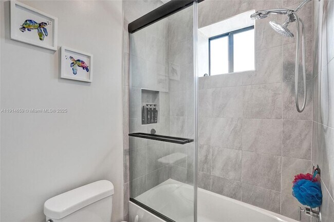 Building Photo - 10795 Oceano Wy