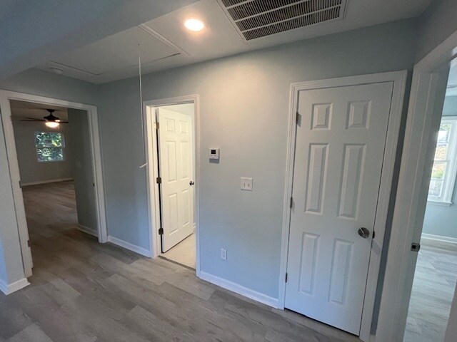 Building Photo - 1957 Knightsbridge Rd