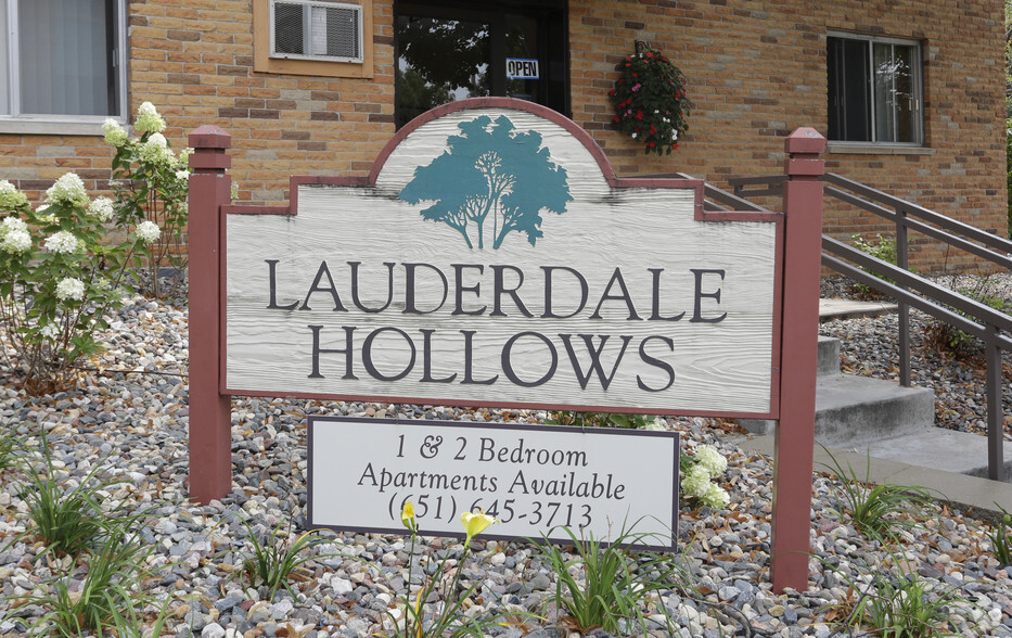 Building Photo - Lauderdale Hollows