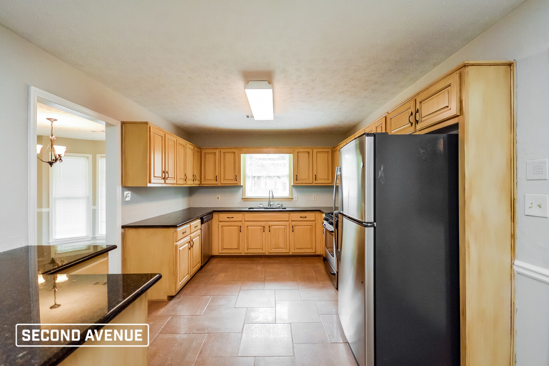 Building Photo - 4830 Thornwood Dr