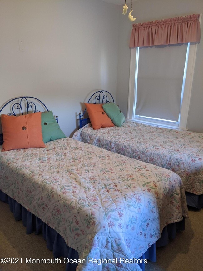 Building Photo - 137 Stockton Ave