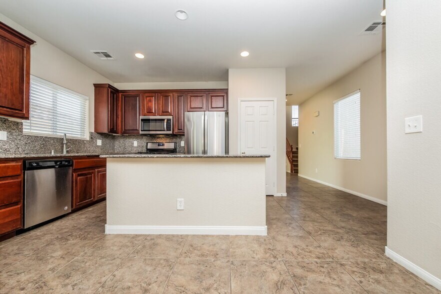 Building Photo - 9150 W Brilliant Prairie Ct