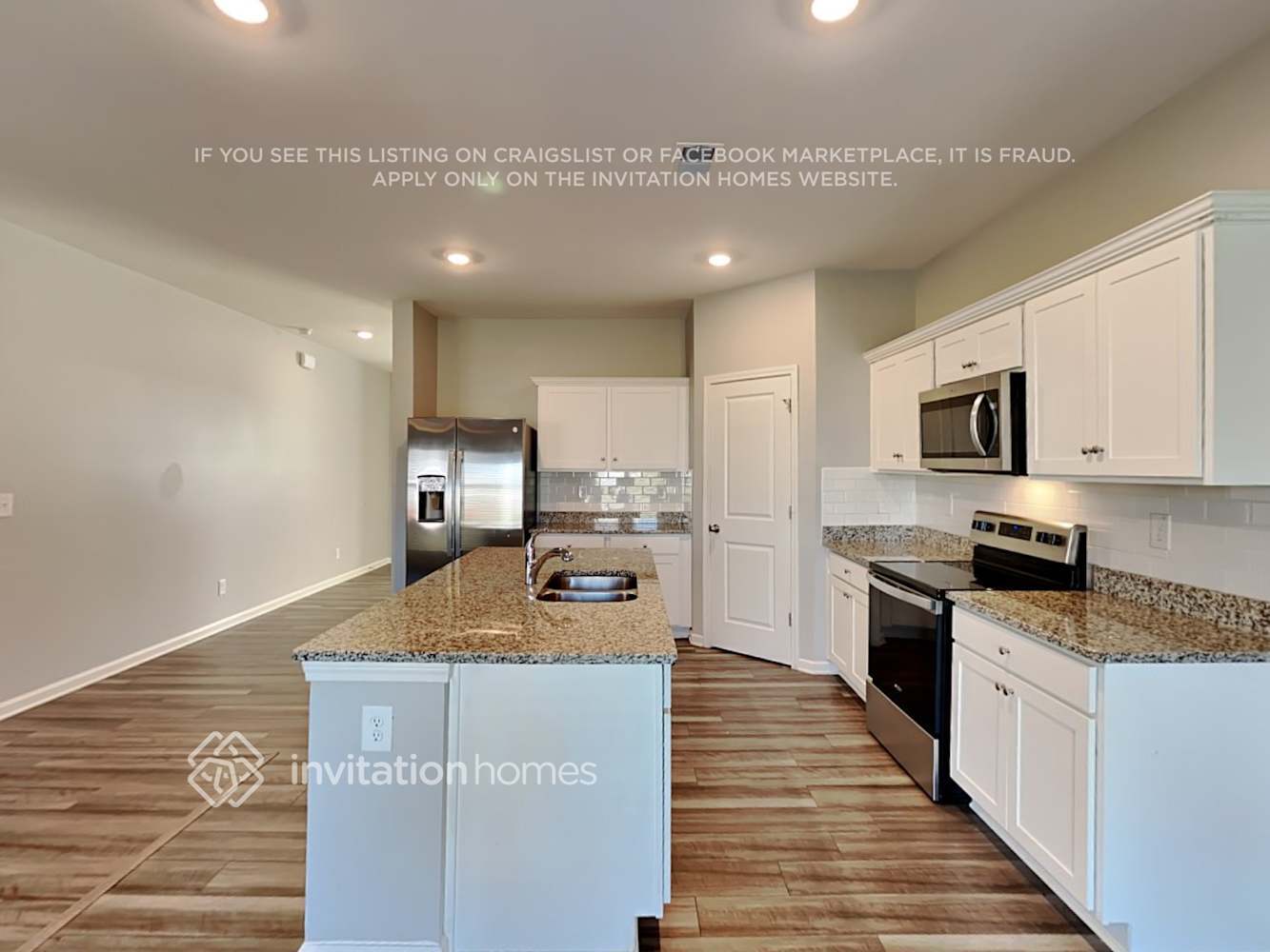 Building Photo - 117 Verona Dr NW