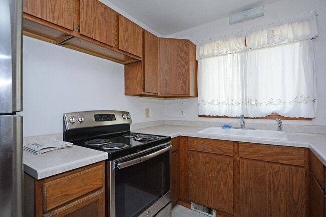 Building Photo - Beautiful 2-Bed 1-Bath Home Available Now in Monticello!